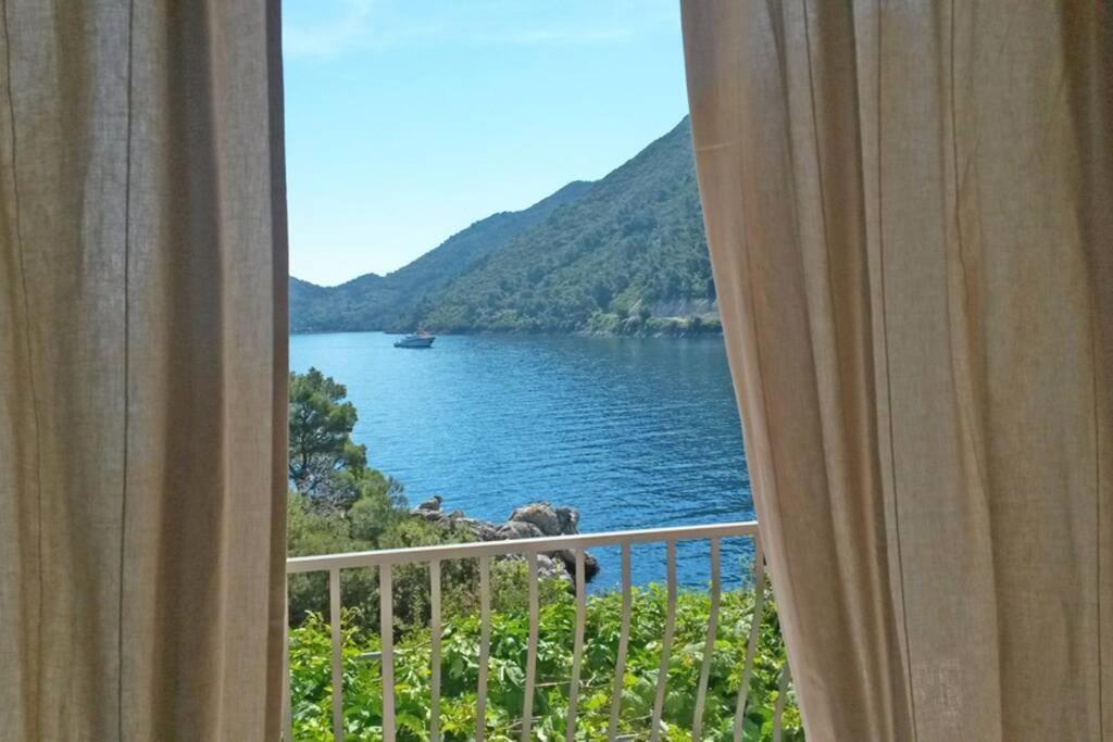 Mljet 2 You - Seafront Apartment 2+2 Sobra Luaran gambar